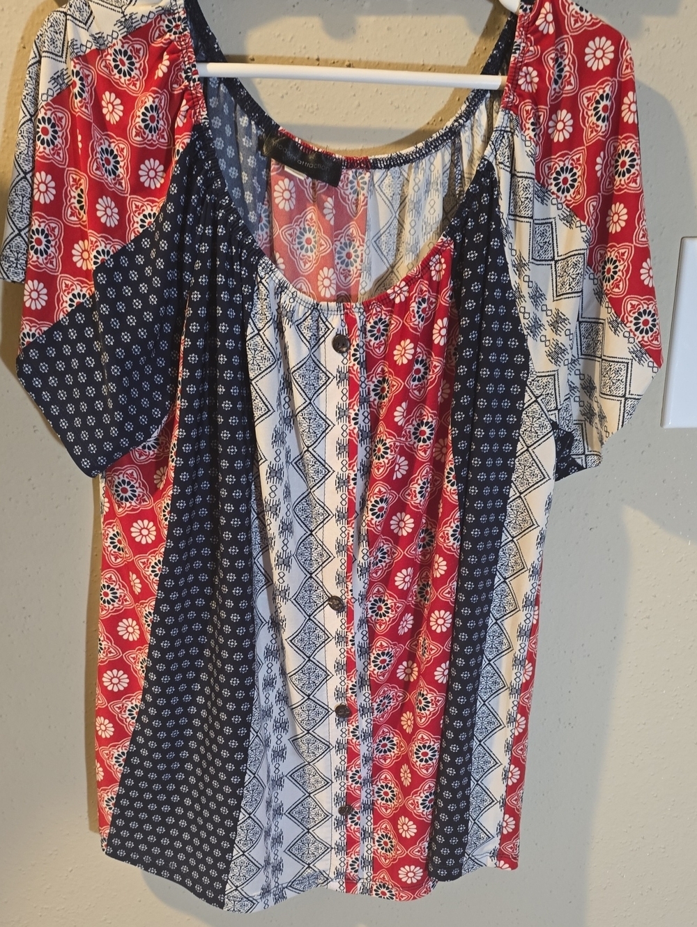 Modern Attraction Blouse Size Large